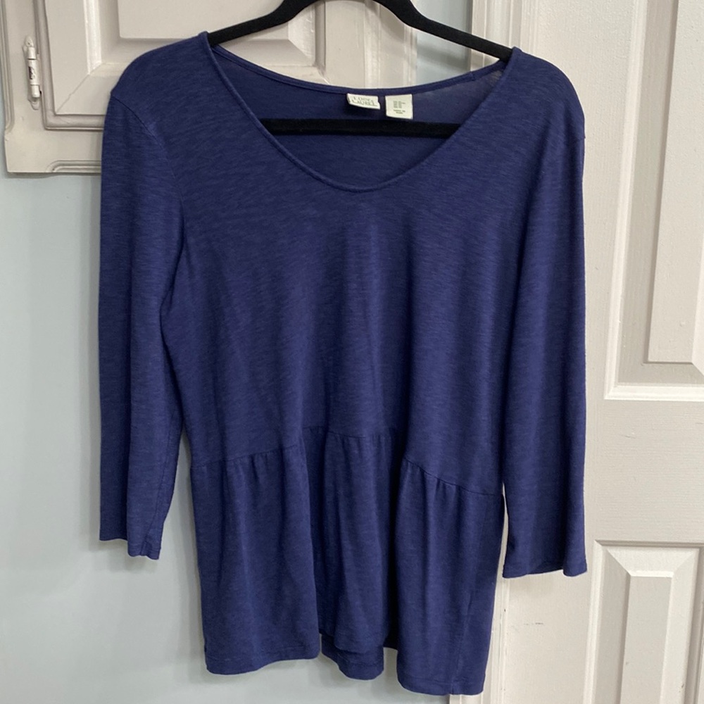 Lucy & Laurel size Medium navy blue 3/4 sleeve tiered swing top adorable
